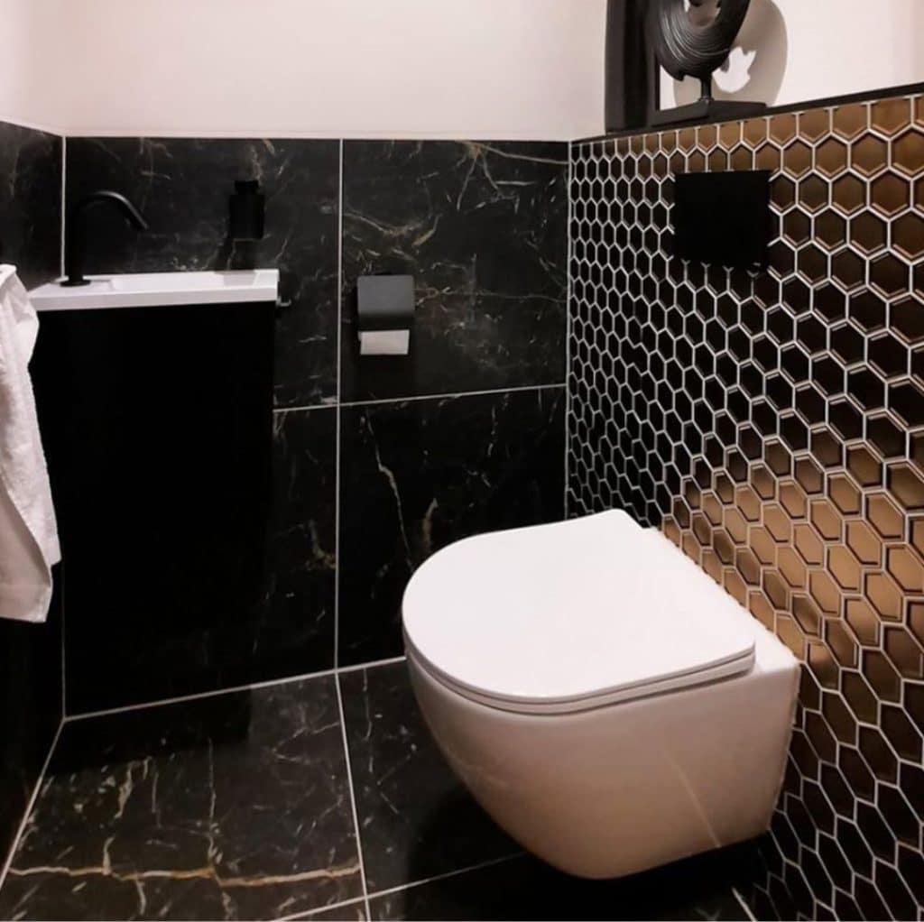 mozaiek tegels toilet tégl